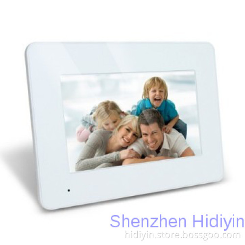Fashion designed 7 inch digital photo frame